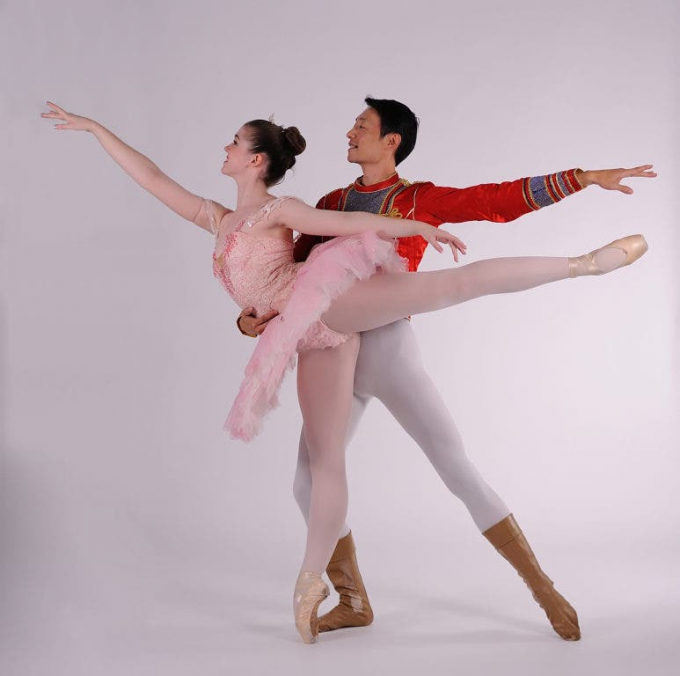 Pas de Deux Spectacular at Waikiki Shell